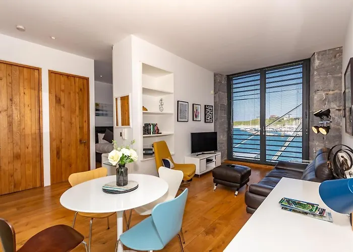 Spacious Modern Apartment 42 Brewhouse
