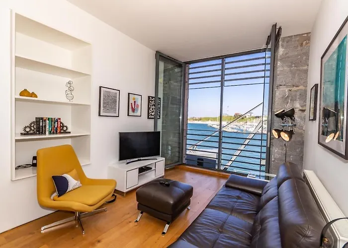 Spacious Modern Apartment 42 Brewhouse